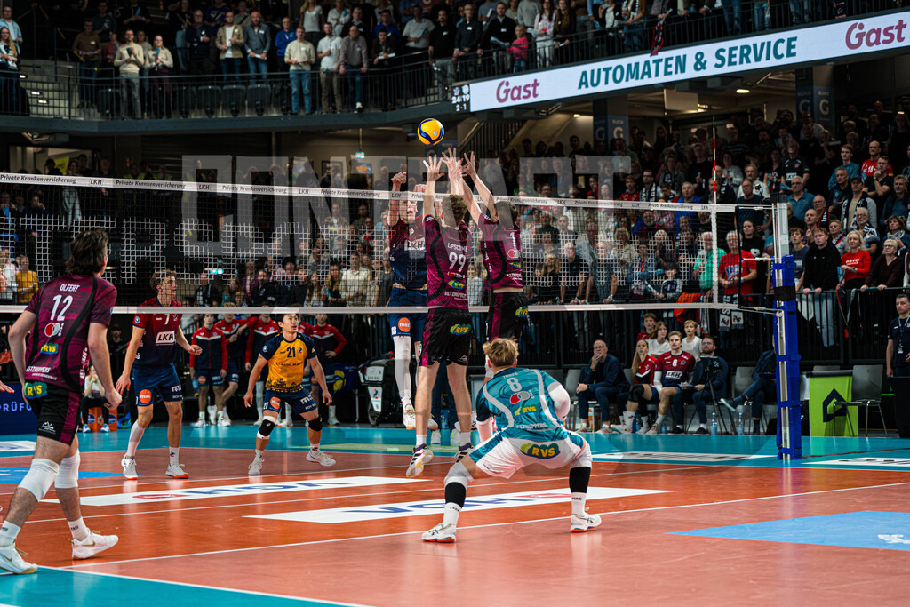 Volleyball I Herren I Saison 2025/2026 I Volleyball Bundesliga I 4. Spieltag I SVG Lüneburg - Energiequelle Netzhoppers KW | CONTRAST ZERØ MEDIA - Realisiert mit Pictrs.com