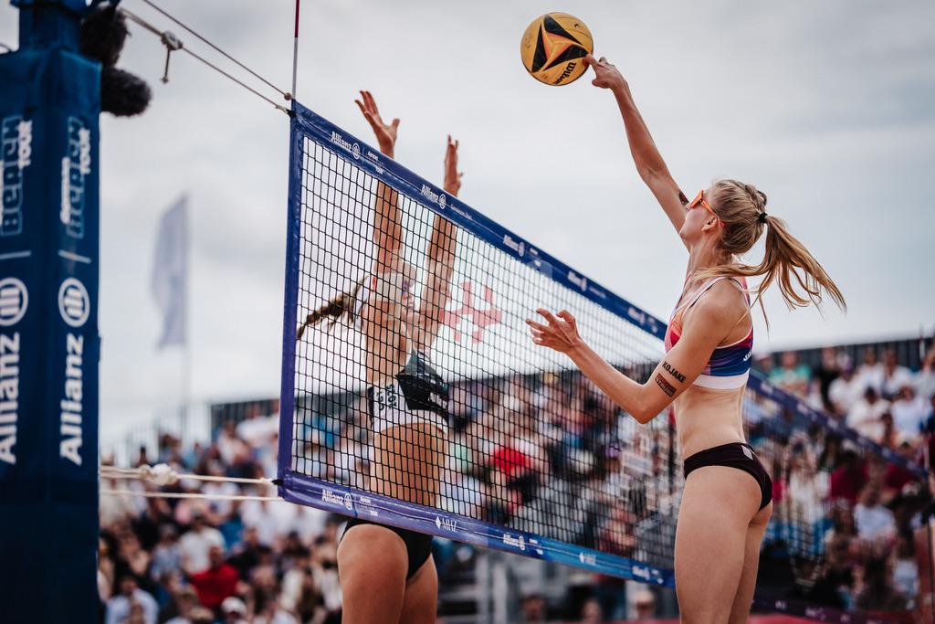 Beachvolleyball | Männer | Allianz German Beach Tour 2025 | Tourstop Hamburg | 31.05.2025 | Nele Barber beim Angriff
