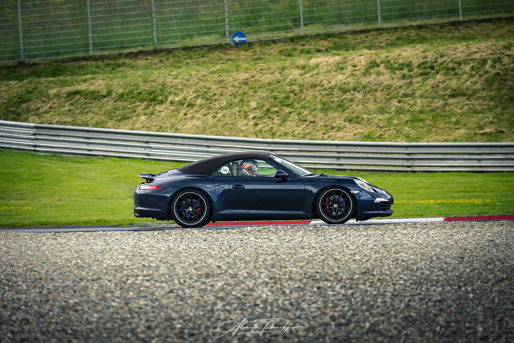 R6PZ1385 _Alexander Tschuncky | Entdecken Sie die faszinierende Welt von Alexander Tschuncky Arts: Kreative Fotografie, atemberaubende Automobilkunst und hochwertiger Bilderdruck. Lassen Sie sich inspirieren! - Realisiert mit Pictrs.com