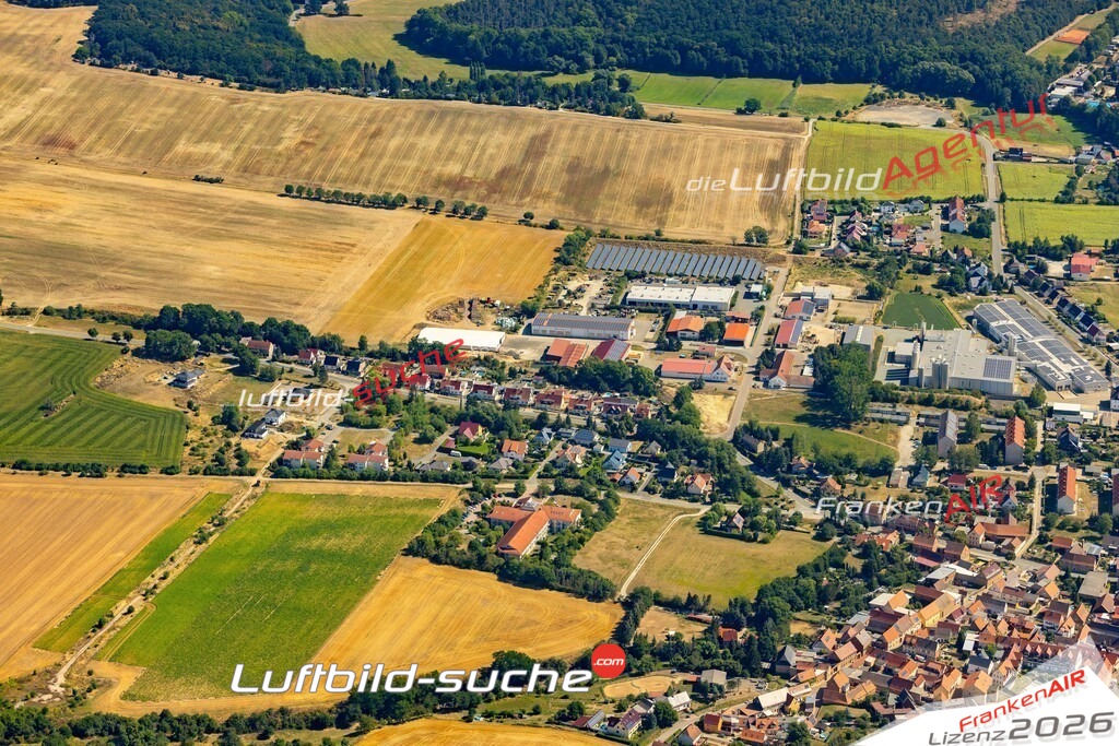 Das Luftbild der Stadt Bad Bibra wurde 2022 vom Flugzeug heraus erstellt (keine Drohnen-Aufnahmen) Aufnahmehöhe ca.450 Meter- hohe Bildauflösung und Druck-Qualität. Garantiert!