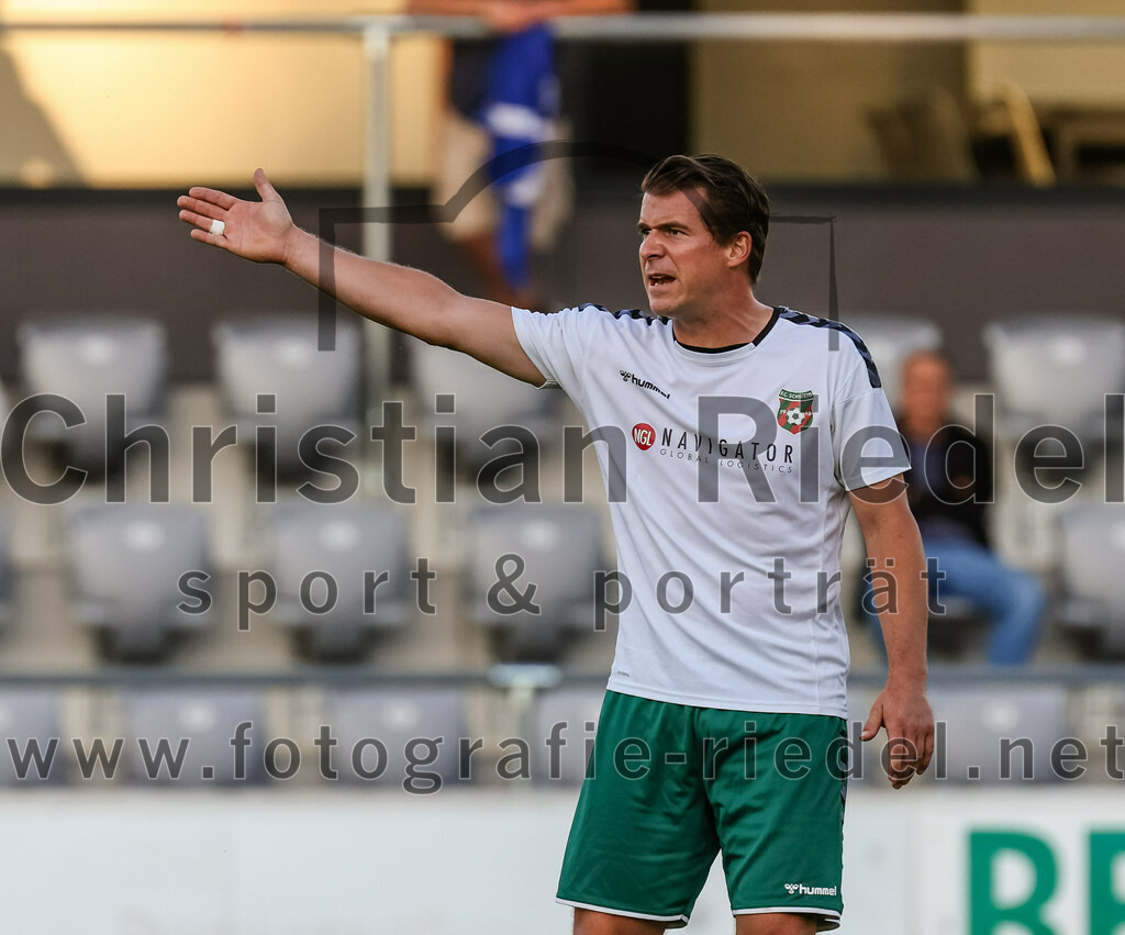 2023-08-01_085_FC_Schwaig_gegen_FC_Deisenhofen | Oberding, Deutschland, 01.08.2023:
Fußball, Toto-Pokal 2023 / 2024, 1. Spieltag, FC Schwaig gegen FC Deisenhofen, Endergebnis: 2:3

Benjamin Held (FC Schwaig, #17)

Foto: Christian Riedel / fotografie-riedel.net