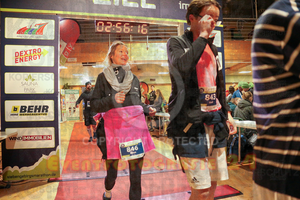 241208_1159_EX1_7085 | Sportfotografie im Rhein-Sieg Kreis, Köln, Bonn, NRW, Rheinland Pfalz, Hessen, etc. Unser Tätigkeitsfeld umfasst den Laufsport vom Volkslauf über den Marathon, Duathlon, Triathon bis zum Ultralauf wie Kölnpfad Ultra oder Schindertrail.