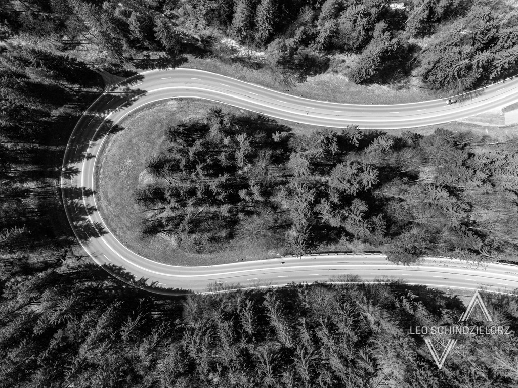 Fotografie_Leo_Schindzielorz_DE_Fruehling_Berchtesgaden_20210424_DJI_0925_org-3 | Atmosphärische Landschaftsbilder & Drohnenaufnahmen aus dem Allgäu, Tirol, Südtirol & der Schweiz – ideal für Leinwanddrucke & zur stilvollen Raumgestaltung. - Realisiert mit Pictrs.com