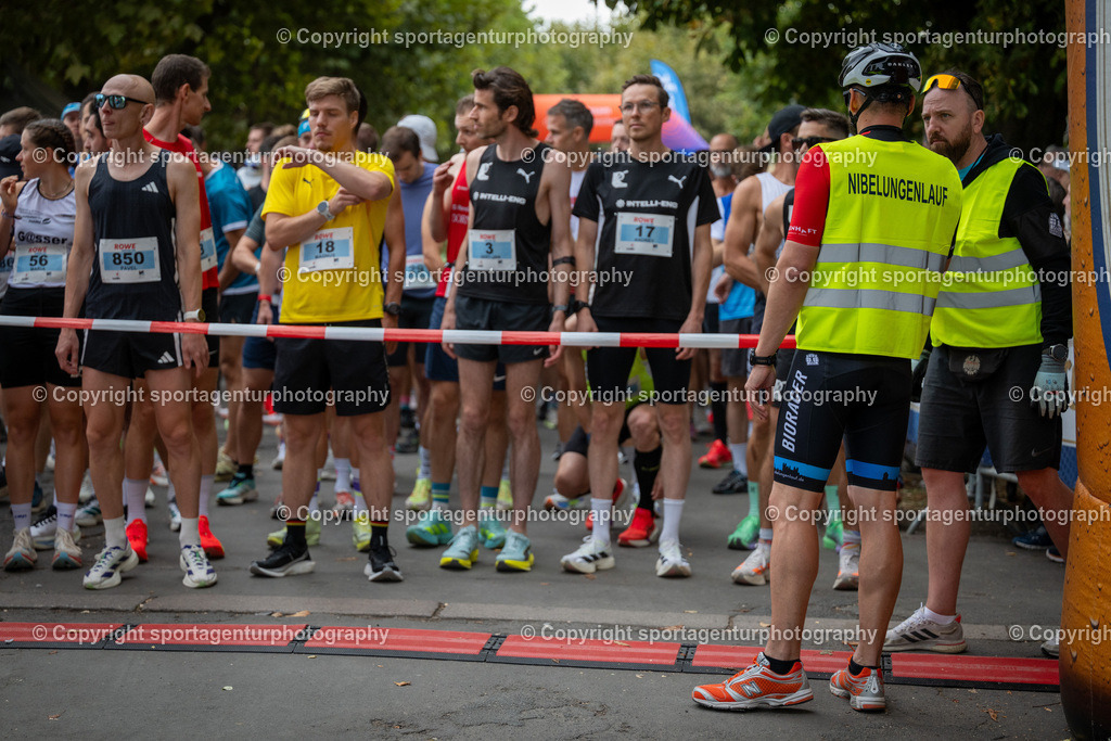 23. Wormser Nibelungenlauf | Halbmarathon Start Impressionen - Realisiert mit Pictrs.com