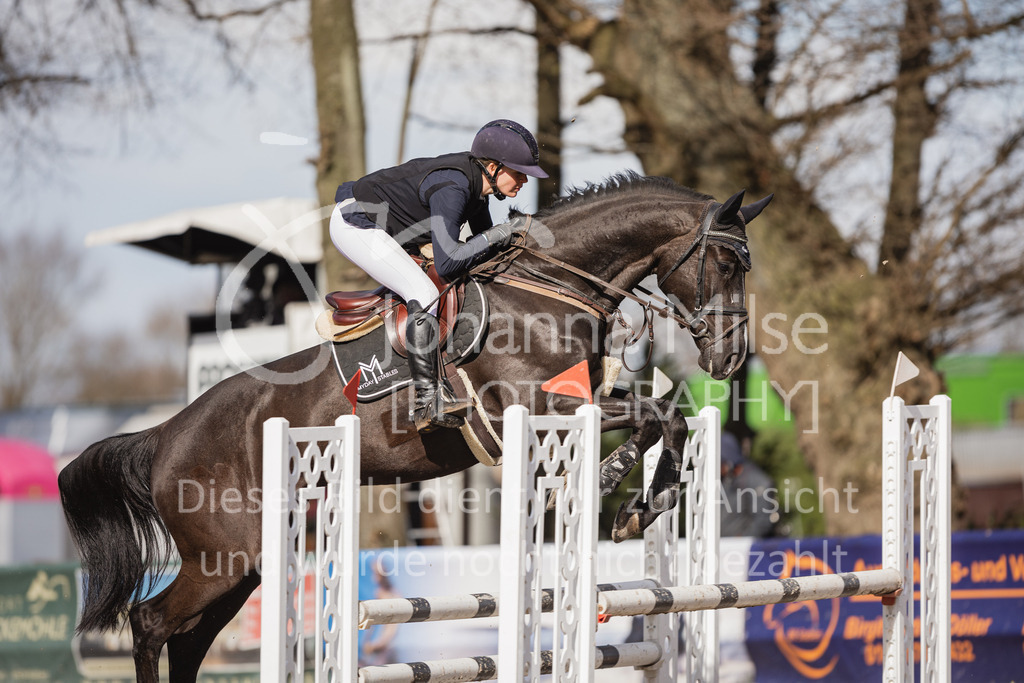 230411_Mühlen_04SprPf-L-422 | Deine schönsten Turniermomente als professionelle Fotos! Entdecke hochwertige Pferdesport-Fotografie im Online-Shop. Jetzt Fotos finden & bestellen!