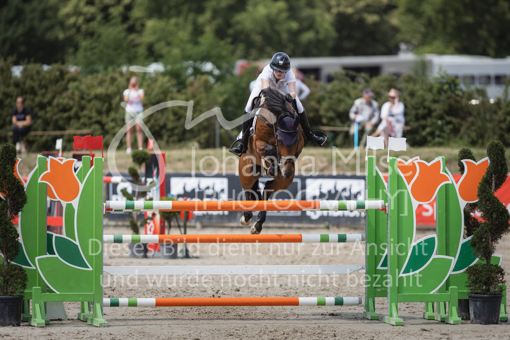 230624_PfSpTa_M2-Spr-926 | Deine schönsten Turniermomente als professionelle Fotos! Entdecke hochwertige Pferdesport-Fotografie im Online-Shop. Jetzt Fotos finden & bestellen!