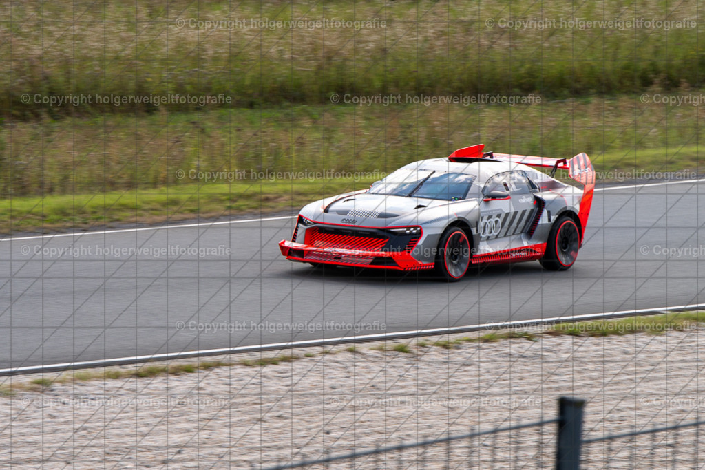 20250906160917D75_6569 | Bitte beachten!!!
Alle Fotos dieser Galerie sind nur grundbearbeitet. Im Falle eines Verkaufs, werde ich die Fotots noch mit dem nötigen Feinschliff versehen. - Realisiert mit Pictrs.com