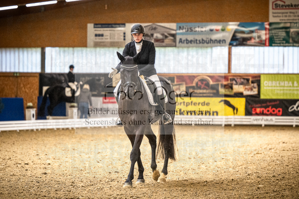 DOS_1363 | Entdecke hochwertige Reitturnierfotos von Foto Oger. Professionell, emotional und authentisch – jetzt Lieblingsmomente im Shop bestellen.Deutschlandweite Turnierfotografie. - Realisiert mit Pictrs.com