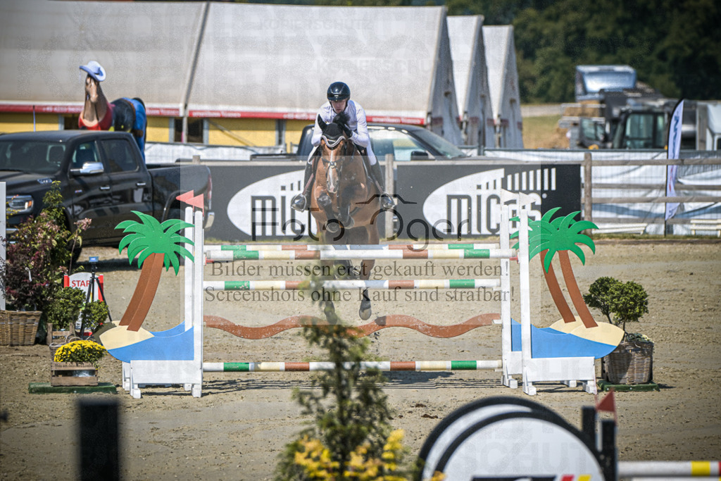 DOS_1244 | Entdecke hochwertige Reitturnierfotos von Foto Oger. Professionell, emotional und authentisch – jetzt Lieblingsmomente im Shop bestellen.Deutschlandweite Turnierfotografie. - Realisiert mit Pictrs.com