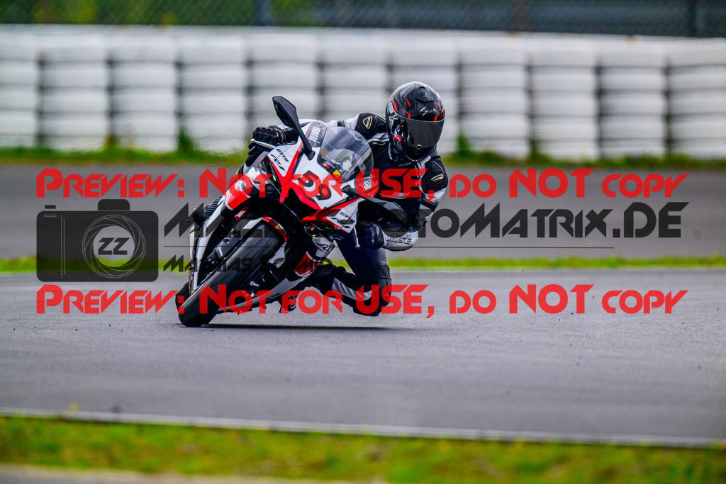 MaZZes_FotoMatrix_240910_6007705_0760 | GELB