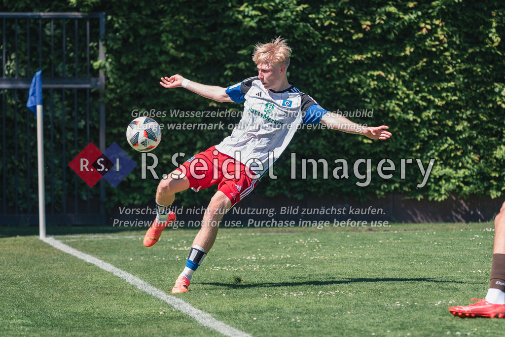 RS-1-047546 | Dayo Richardt (#18, HSV)