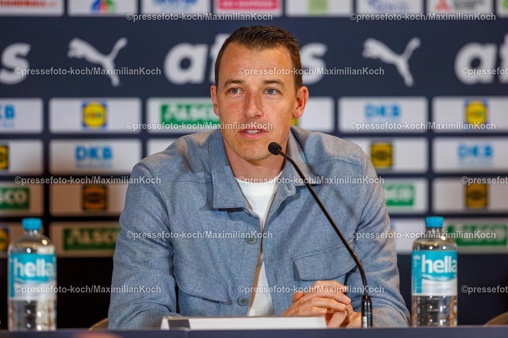xKWIx17052601003 | 17.05.2026, xkwix, Handball, Länderspiel, Deutschland - Dänemark , Lanxess-Arena in Köln: Dominic Klein ehemaliger deutscher Handballspieler wird Botschafter der Handball Weltmeisterschaft 2027 Photo: xKamilxWilkowskixPressefotoKochx