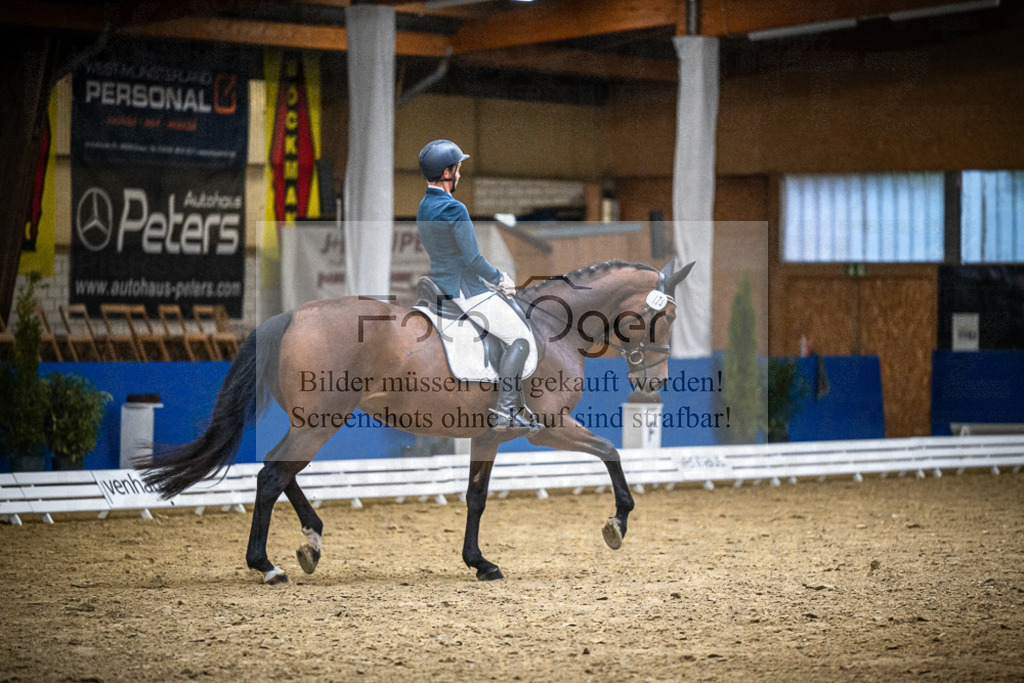 DOS_0362 | Entdecke hochwertige Reitturnierfotos von Foto Oger. Professionell, emotional und authentisch – jetzt Lieblingsmomente im Shop bestellen.Deutschlandweite Turnierfotografie. - Realisiert mit Pictrs.com