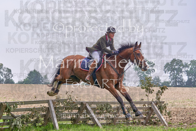 09-23 Jagd Perdöl_MCH9805_Marina Hewig | Fotografie, FotoArt, PferdesportArt, Pferdesportfotografie, Landschaftsfotografie, Reisefotografie, Reise, Pferde - Realisiert mit Pictrs.com