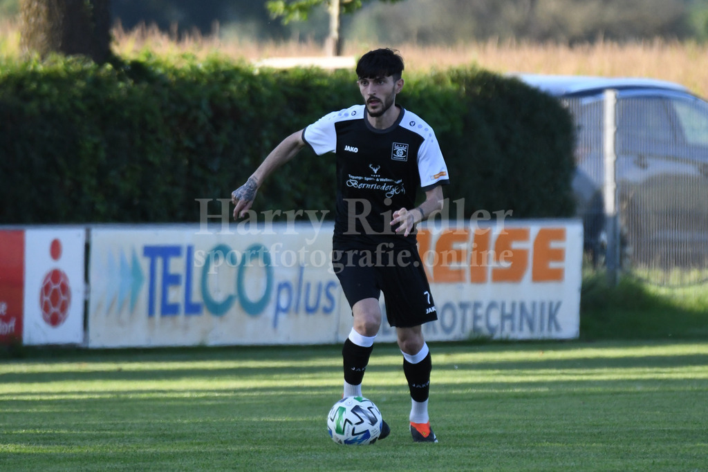 SpVgg Niederalteich : SpVgg GW Deggendorf | Robert Baghramyan (SpVgg GW Deggendorf #7) - Realisiert mit Pictrs.com