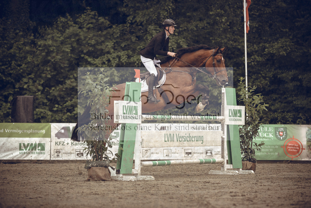 20240530-DOS_3352 | Entdecke hochwertige Reitturnierfotos von Foto Oger. Professionell, emotional und authentisch – jetzt Lieblingsmomente im Shop bestellen.Deutschlandweite Turnierfotografie. - Realisiert mit Pictrs.com