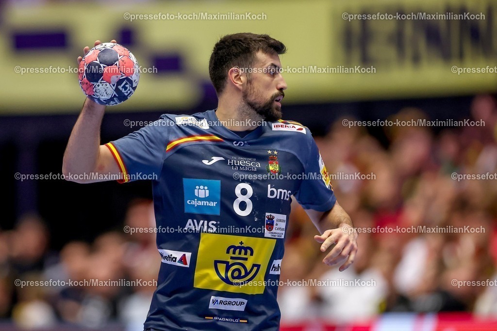 EHF17012601129 | 17.01.2026, Handball, Men's EHF EURO 2026, Österreich - Spanien, Jyske Bank Boxen in Herning, Dänemark, Preliminary Round:  Agustin Casado Marcelo (Espania #08) 