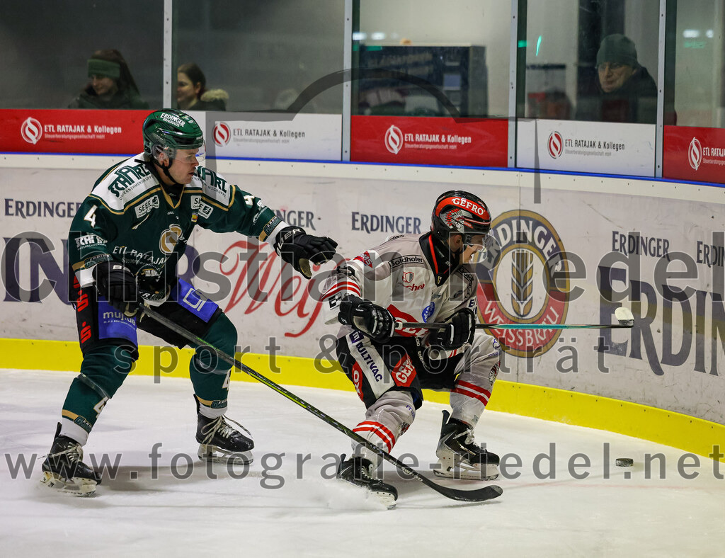 2026-02-08_028_TSV_Erding_gegen_ECDC_Memmingen_Indians | Erding, Deutschland, 08.02.2026:Eishockey, Oberliga Süd 2025 / 2026, 45. Spieltag, TSV Erding gegen ECDC Memmingen Indians, Endergebnis: Jesse Kauhanen (Erding Gladiators, #4)Foto: Christian Riedel / fotografie-riedel.net