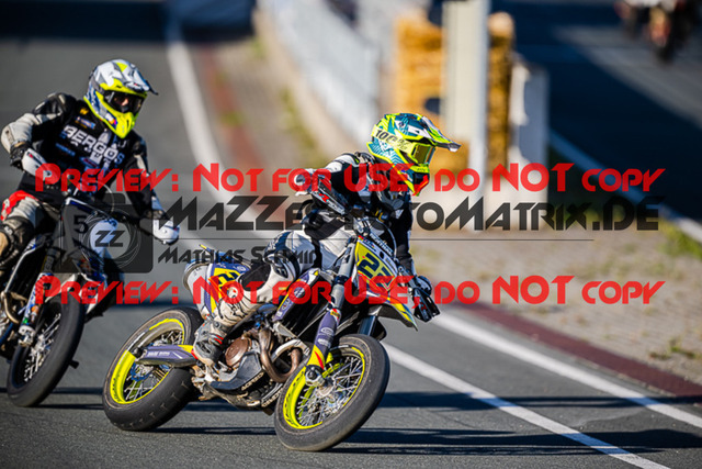 MaZZes_FotoMatrix_220903_8461 | S4