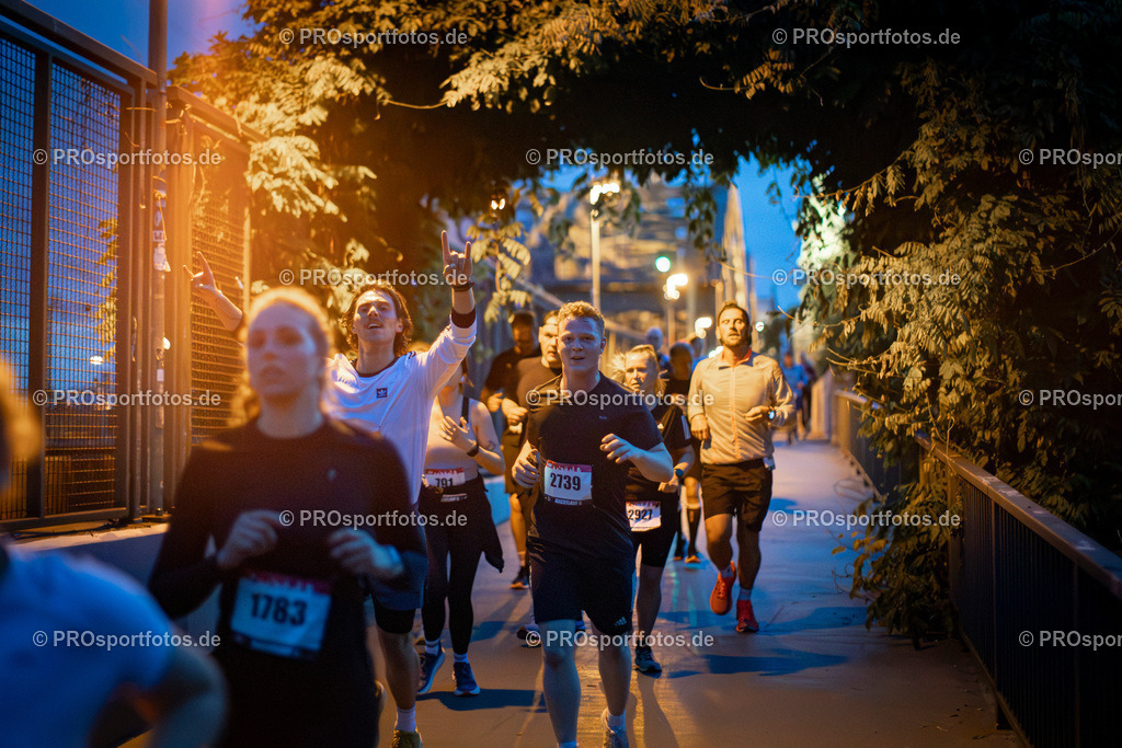 22. Nachtlauf des ASV Koeln; Koeln, 28.05.25 | Impressionen vom 22. Nachtlauf des ASV Koeln am 28.05.25 in der Altstadt von Koeln (Deutschland). Foto: BEAUTIFUL SPORTS/Bernd Hoffmann