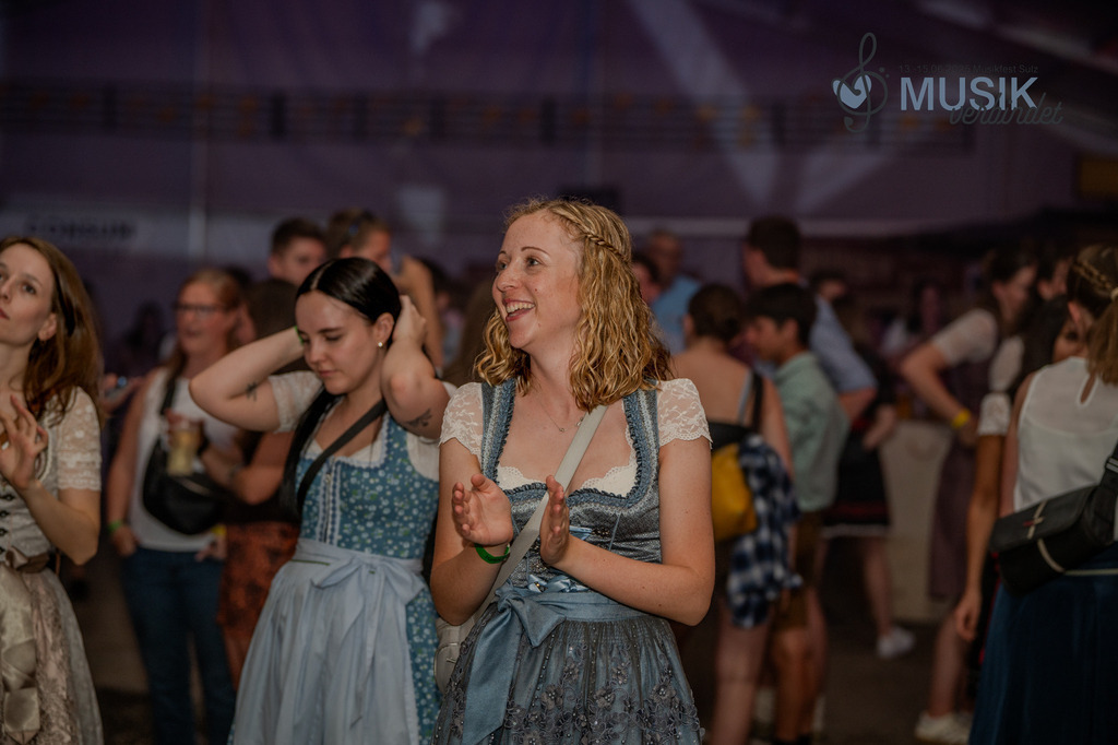 DSC_3875 | "Fussifoto.com – Ihr Ansprechpartner für hochwertige Fotografie! Entdecken Sie kreative Bilder und professionelle Dienstleistungen. Kontaktieren Sie uns für Ihre Projekte!"