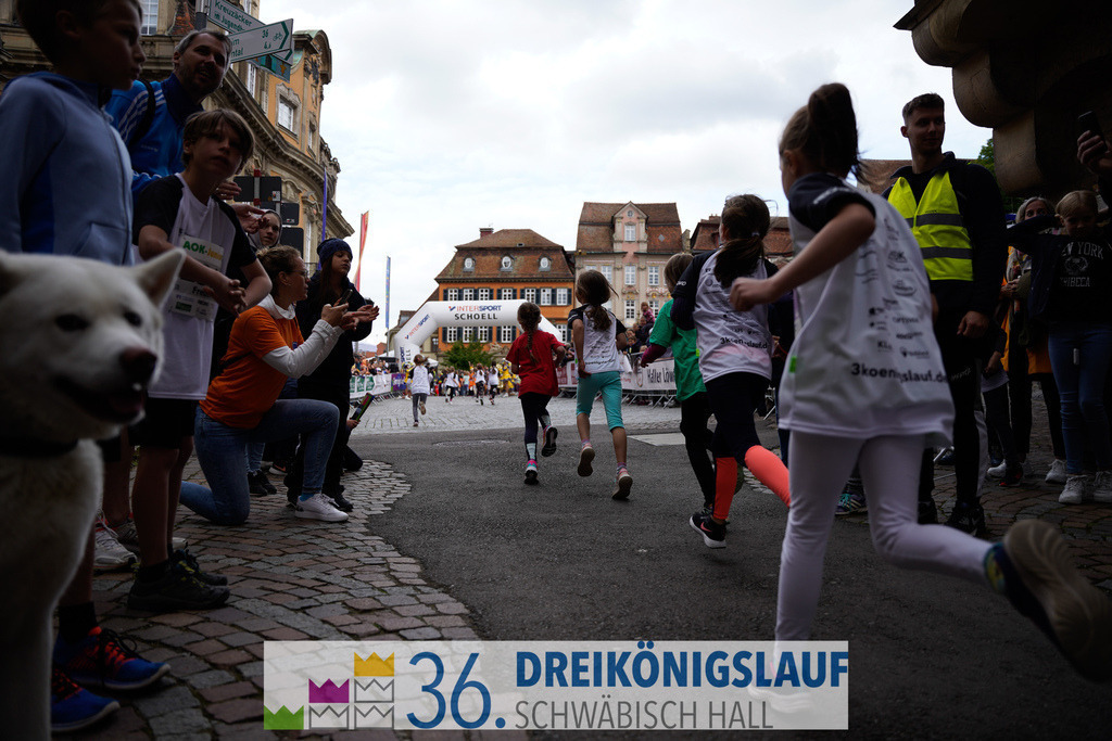 AOK Junior Cup 400m | 3Königslauf 2022 AOK Junior Cup 400m - Realisiert mit Pictrs.com