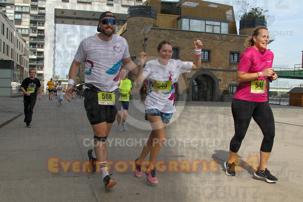250920_1333_EV4_6020 | Sportfotografie im Rhein-Sieg Kreis, Köln, Bonn, NRW, Rheinland Pfalz, Hessen, etc. Unser Tätigkeitsfeld umfasst den Laufsport vom Volkslauf über den Marathon, Duathlon, Triathon bis zum Ultralauf wie Kölnpfad Ultra oder Schindertrail.