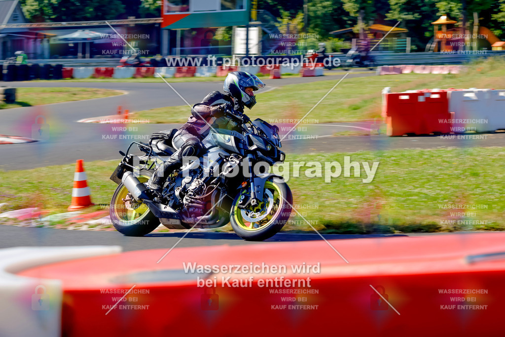 _MOT8793 | Hier findet Ihr Bilder von Touristenfahrten auf der Nürburgring Nordschleife oder von anderen Veranstaltungen die ich besucht habe. Viel Spass beim Durch Schauen 