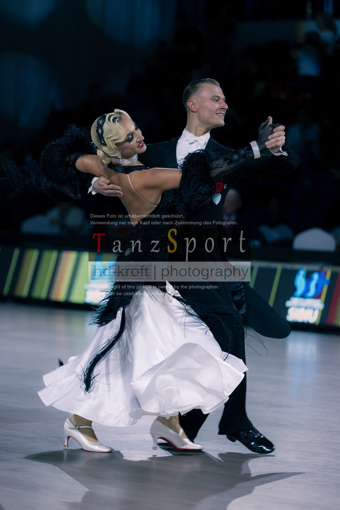 20251101_TGP_5575 | Tanzsportbilder, Standardtanz, Lateintanz, WDSF, DTV, LTVB, dancecomp, goc, hessen tanzt, blaues band der spree, walzer, tango, wiener walzer, slowfox, quickstepp, samba, rumba, cha-cha-cha, paso doble. jive, hd-kroft photography, turniertanzsport
