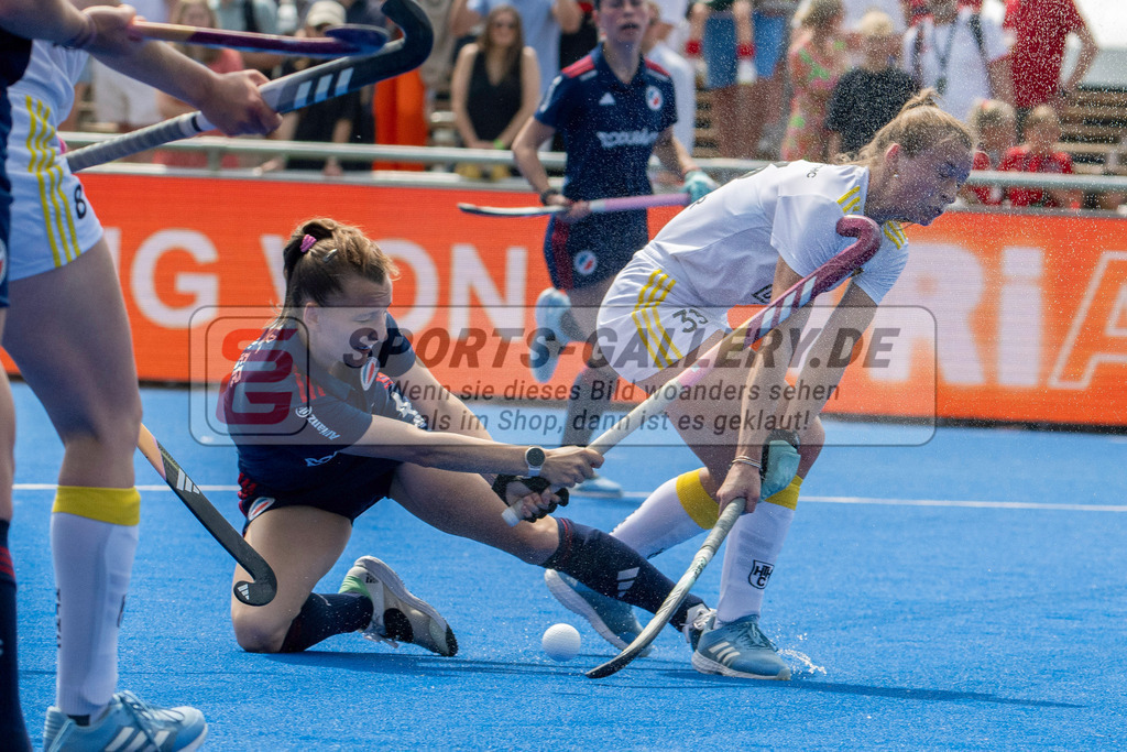 Final4_20250531-1214-Z09_2373 | Krefeld, Deutschland, 31.05.2025:  Feldhockey Final4 2025 – „Deutsche Feldhockey-Meisterschaften 2025“ im Gerd-Wellen-Hockeyanlage am 31.05.2025 in Krefeld, Deutschland. (Foto von Kramhöller/Fehrmann/Kaste)Krefeld, Germany, 31.05.2025: Feldhockey Final4 2025 – „Deutsche Feldhockey-Meisterschaften 2025“ in Gerd-Wellen-Hockeyanlage at 31.05.2025 in Krefeld, Deutschland. (Foto from Kramhöller/Fehrmann/Kaste)