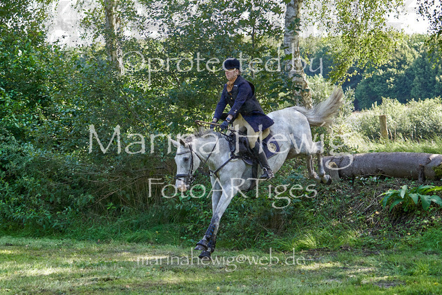 08-23 Bredeneek Jagd_MCH9310_Marina Hewig | Fotografie, FotoArt, PferdesportArt, Pferdesportfotografie, Landschaftsfotografie, Reisefotografie, Reise, Pferde - Realisiert mit Pictrs.com