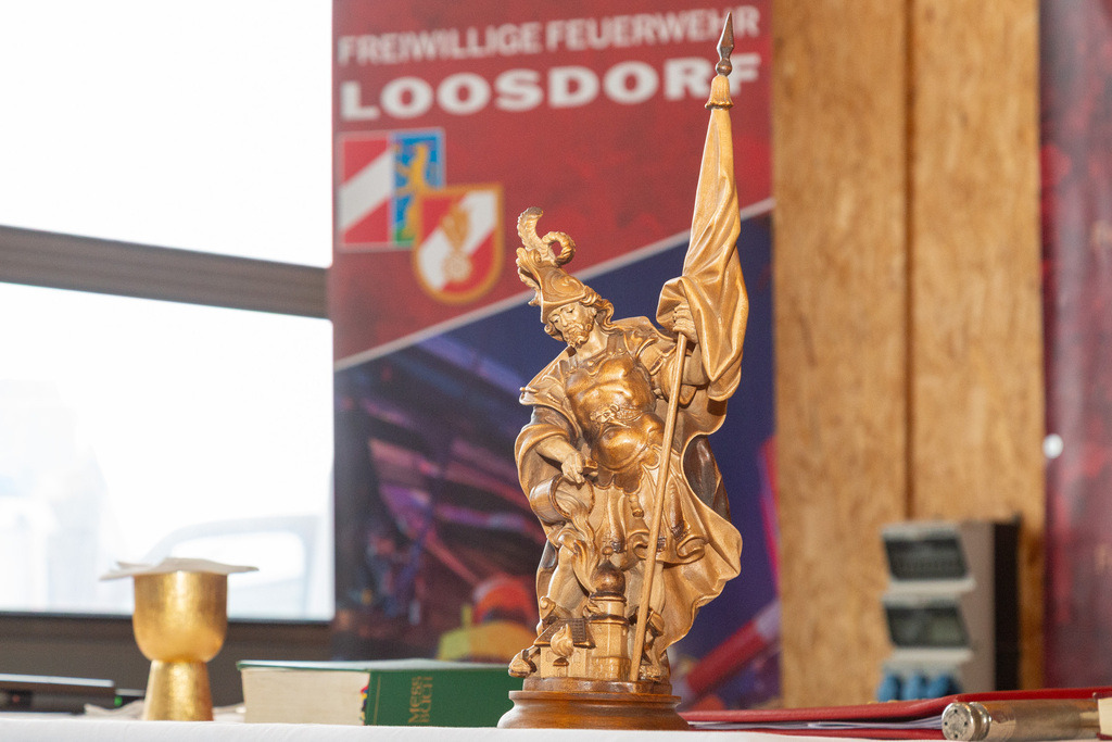 29_Festmesse_029 | Fotodoku der Festmesse im FF-Haus Loosdorf anlässlich der Fahrzeugweihe und in Dienststellung der neuen Einsatzfahrzeuge der FF-Loosdorf.