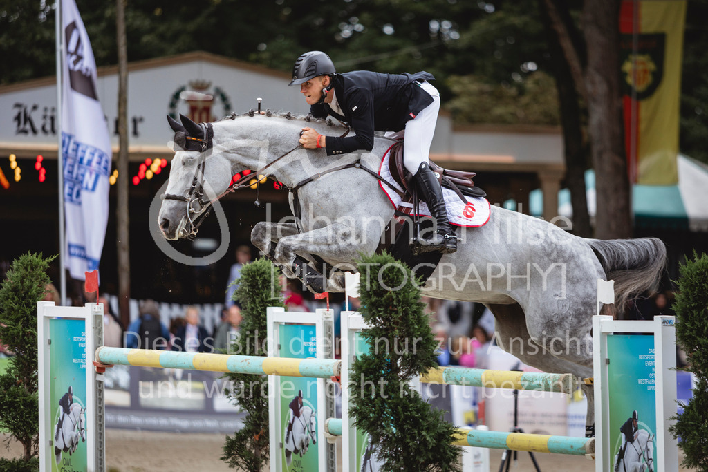 240915_OWLCh_GP-846 | Deine schönsten Turniermomente als professionelle Fotos! Entdecke hochwertige Pferdesport-Fotografie im Online-Shop. Jetzt Fotos finden & bestellen!