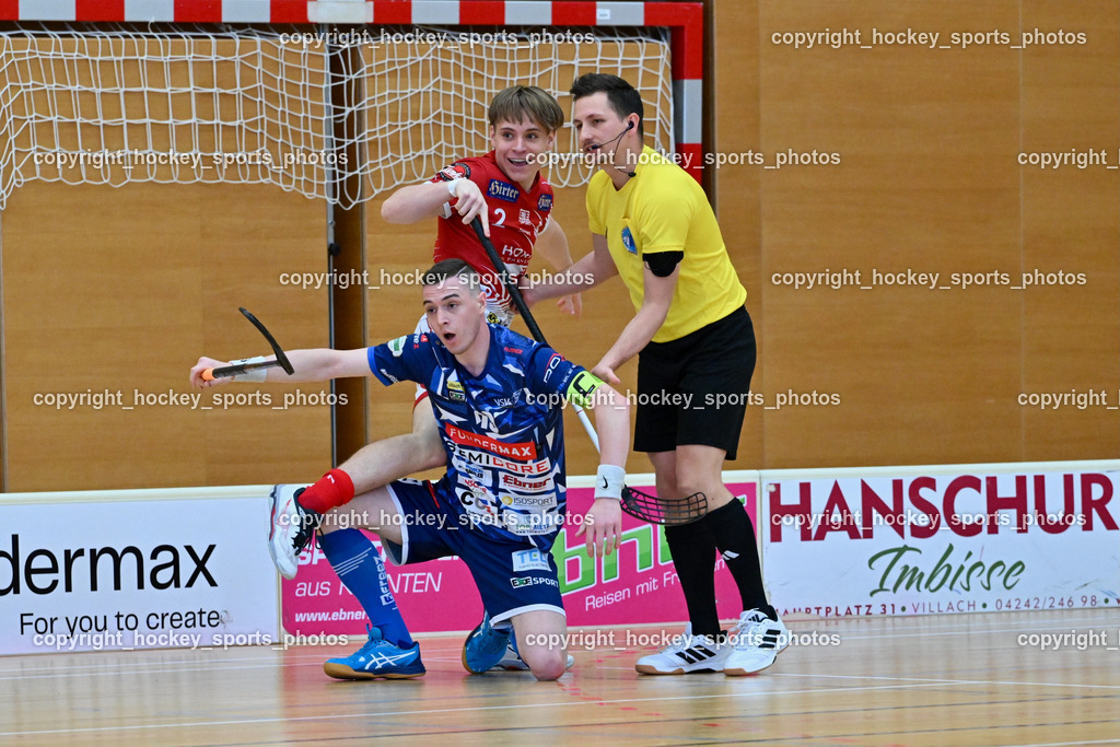 VSV Unihockey vs. KAC Floorball | #19 Philipp Seiser VSV Unihockey, #2 Mitja Beuthe KAC Floorball, Tilen Vehovec Referee, VSV Unihockey vs. KAC Floorball, VSV Unihockey vs. KAC Floorball am 12.04.2025 in Villach (Ballspielhalle St. Martin), Austria, (Photo by Bernd Stefan)
