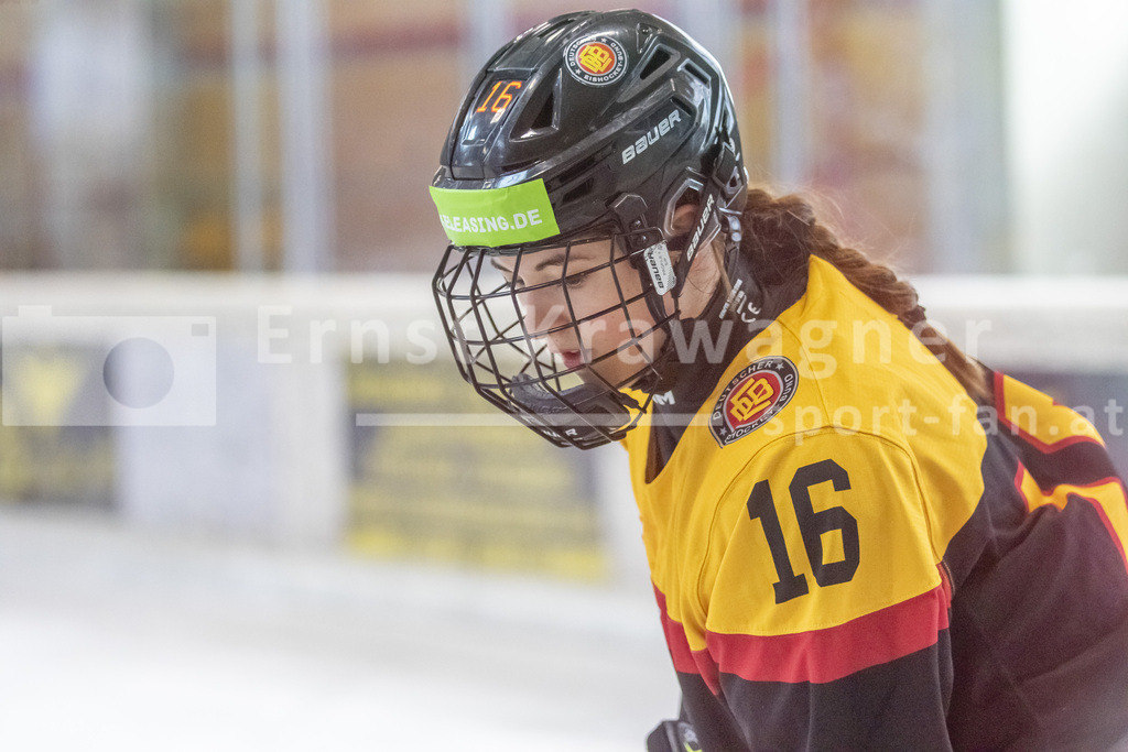 Dameneishockey | Dameneishockey, U18 Turnier am 31.08.2024 in Spittal (Eis-Sport-Arena - Sportzentrum Spittal), Austria, (Photo by Ernst Krawagner sport-fan.at) - Realisiert mit Pictrs.com