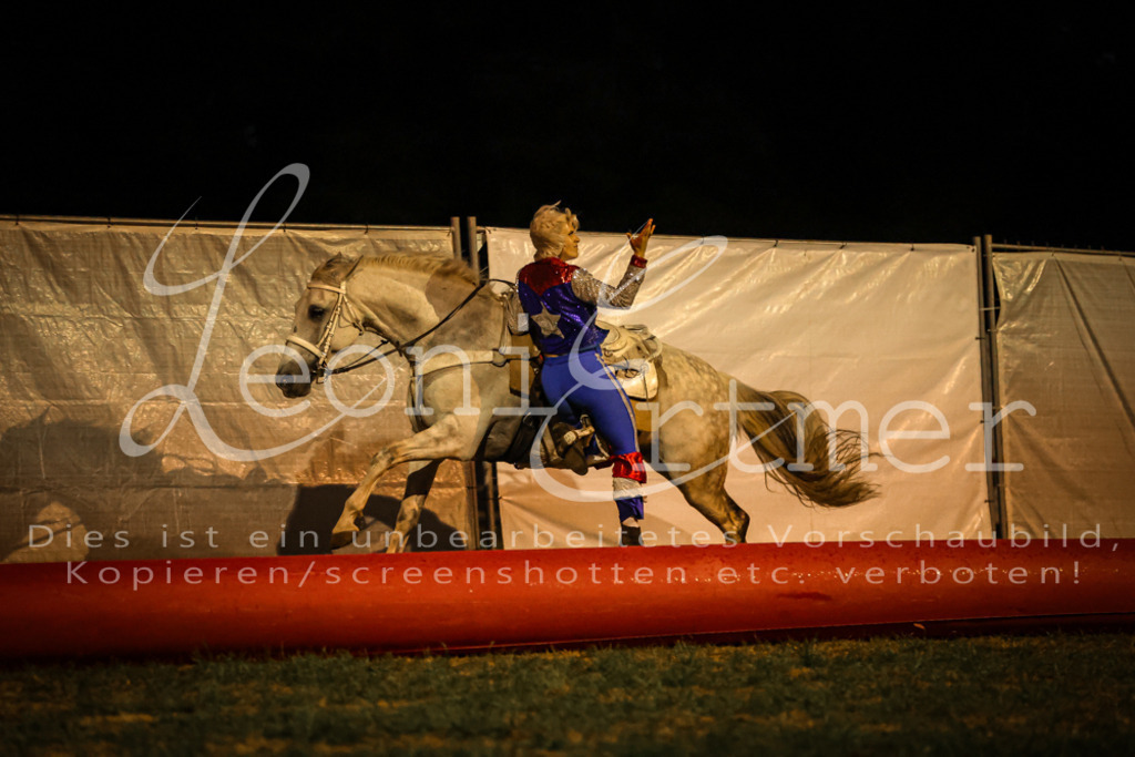 SaShow00356 | Leoni Ertmer Photography - Realisiert mit Pictrs.com