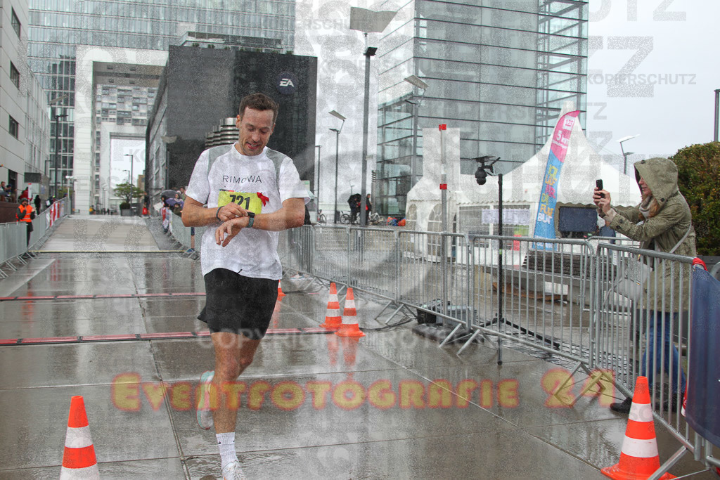 220917_1505_EV4_7204 | Sportfotografie im Rhein-Sieg Kreis, Köln, Bonn, NRW, Rheinland Pfalz, Hessen, etc. Unser Tätigkeitsfeld umfasst den Laufsport vom Volkslauf über den Marathon, Duathlon, Triathon bis zum Ultralauf wie Kölnpfad Ultra oder Schindertrail.