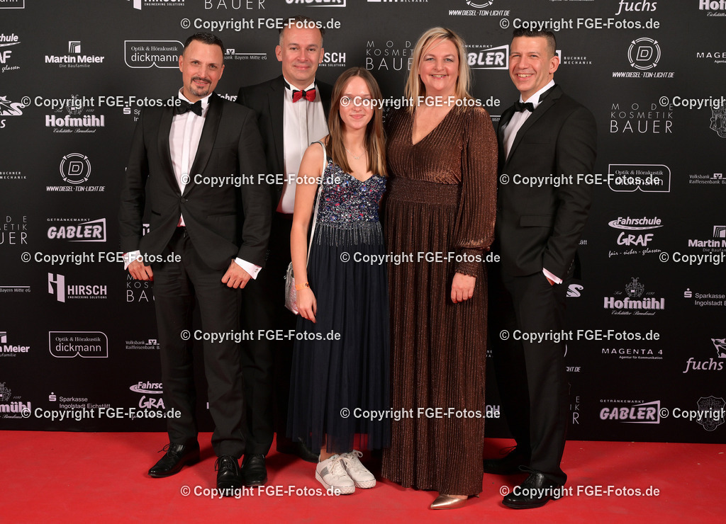 20240113-fge-fotos-0238 | Eröffnungsball der FGE am 13.01.2024 im Alten Stadttheater in Eichstätt. - Realisiert mit Pictrs.com