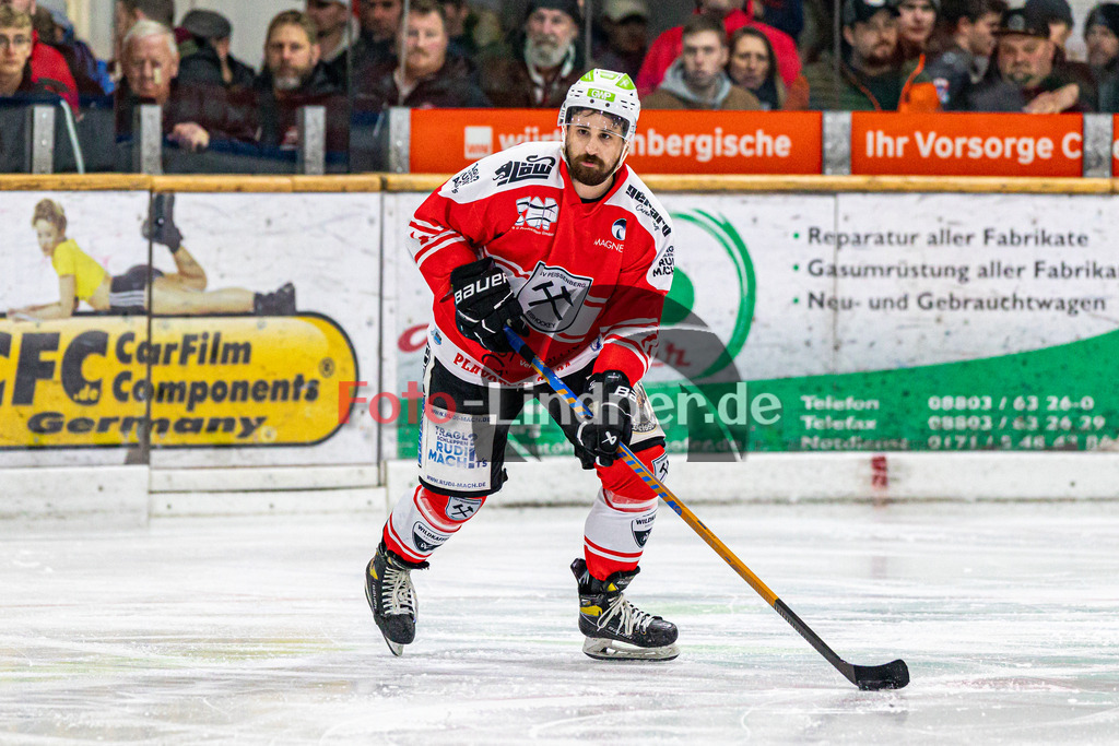 Spiel 3 Finale TSV Peißenberg Miners vs EHC Königsbrunn | Eishockey Bayernliga Playoffs 2023/2024, Spiel 3 Finale TSV Peißenberg Miners vs EHC Königsbrunn, 20240328,
Florian SIMON (Miners 11) in Aktion,
2024-03-28 in Peißenberg (Eisstadion)
11 Florian SIMON (Miners 11)
Copyright: WolfgangxLindner foto-lindner.de