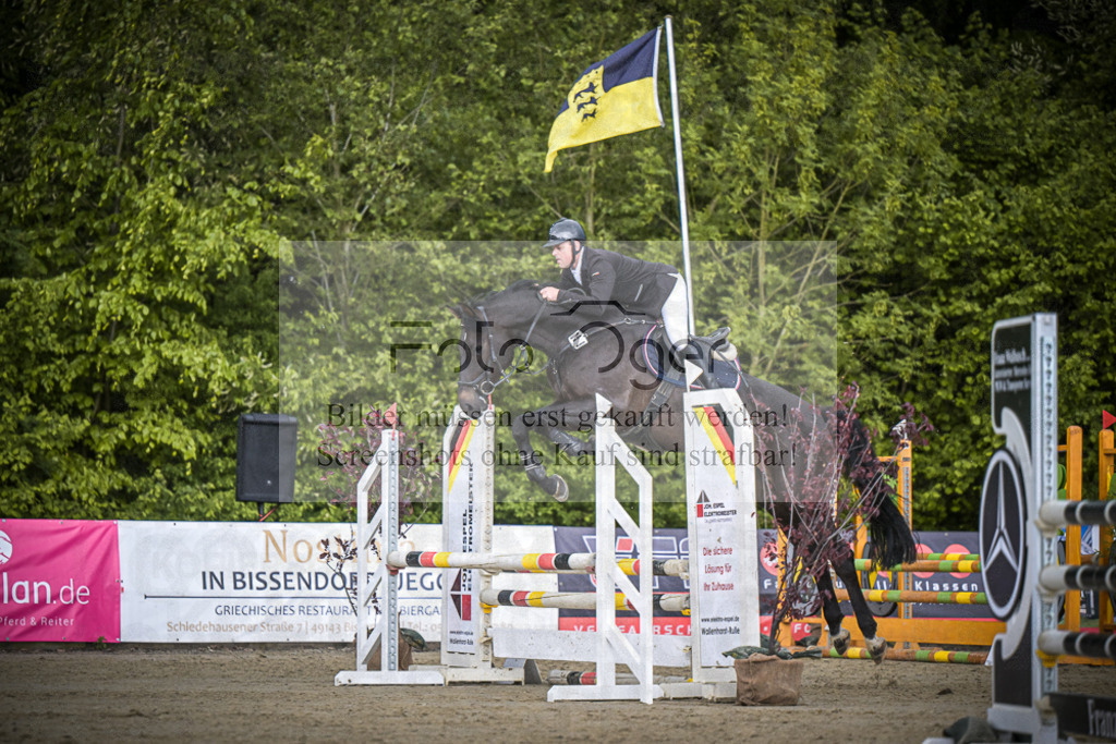 DOS_7278 | Entdecke hochwertige Reitturnierfotos von Foto Oger. Professionell, emotional und authentisch – jetzt Lieblingsmomente im Shop bestellen.Deutschlandweite Turnierfotografie. - Realisiert mit Pictrs.com