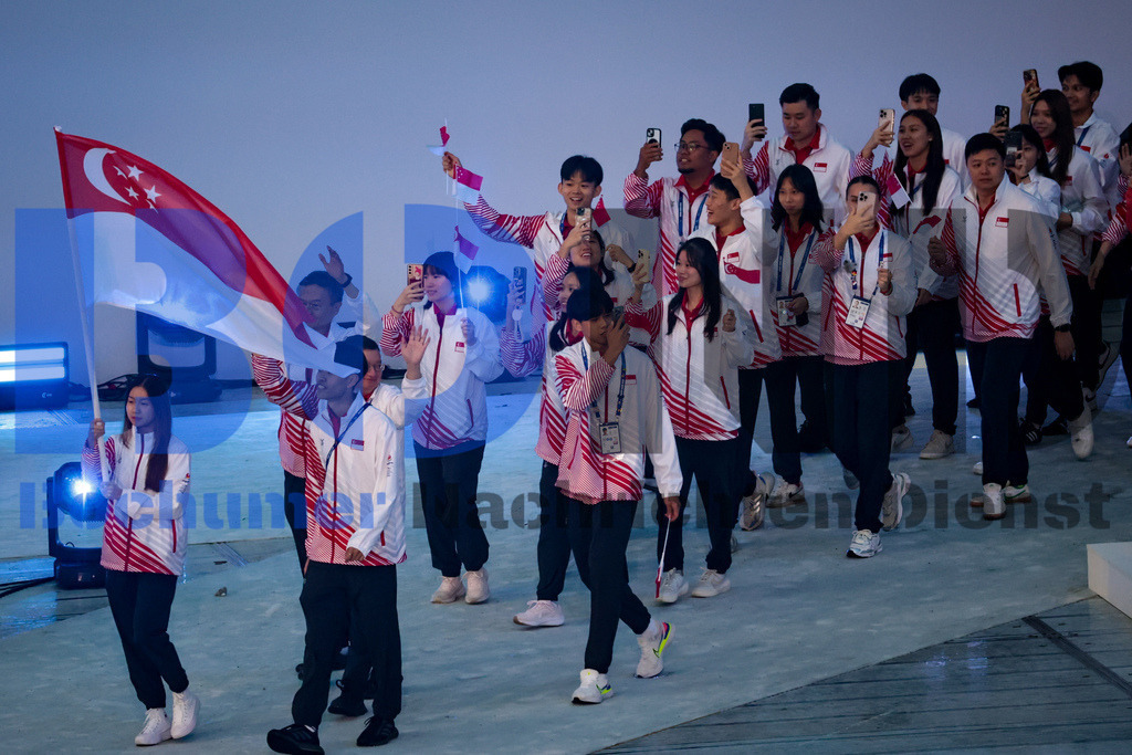 SES_TTGOPC20250716-118 | bond - Realisiert mit Pictrs.com