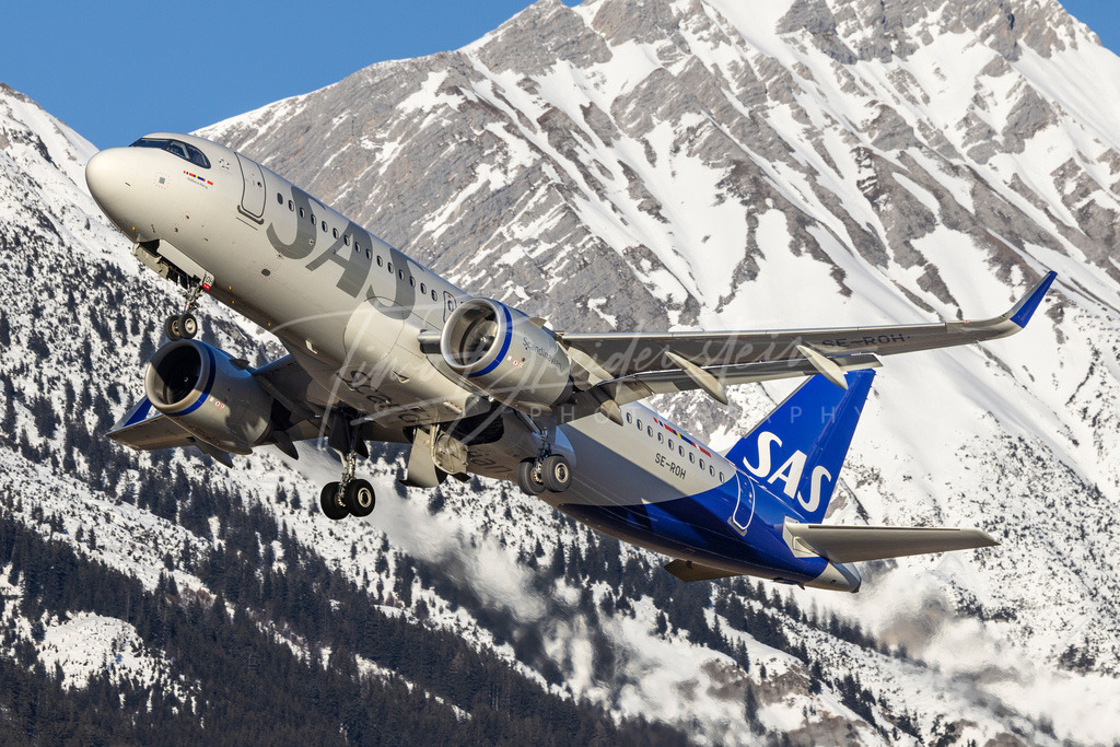 2N8A3029 | Buy high-quality aviation and travel photography prints by professional photographer Timo Breidenstein. Authentic images, professionally printed, worldwide shipping. - Realisiert mit Pictrs.com