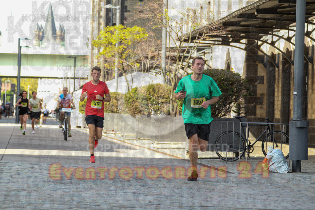 250920_1448_EV4_7181 | Sportfotografie im Rhein-Sieg Kreis, Köln, Bonn, NRW, Rheinland Pfalz, Hessen, etc. Unser Tätigkeitsfeld umfasst den Laufsport vom Volkslauf über den Marathon, Duathlon, Triathon bis zum Ultralauf wie Kölnpfad Ultra oder Schindertrail.