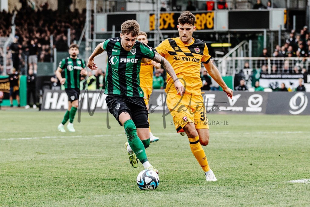 3. Liga, Saison 2023/24, 31. Spieltag: SC Preußen Münster - Dynamo Dresden | Münster, 30.03.2024: 3. Liga, 31. Spieltag, SC Preußen Münster gegen Dynamo Dresden im LVM-Preußenstadion in Münster. Foto: sportfotografie.ms | Markus Paletta - Realisiert mit Pictrs.com