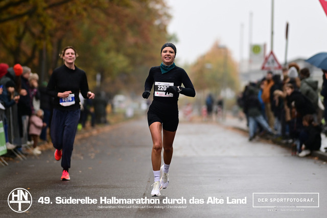 Süderelbe Halbmarathon 2025 I 09.11.2025 I Fotograf_DerSportfotograf.I 00730 | Der Sportfotograf. - Realisiert mit Pictrs.com