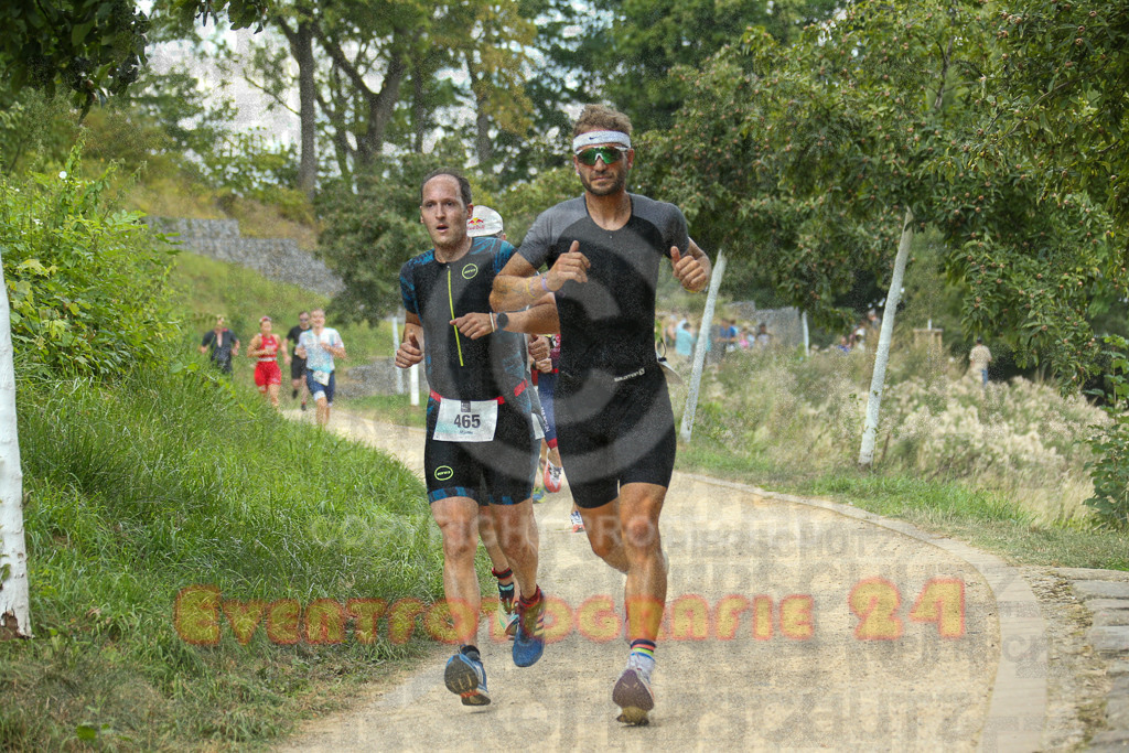 250824_1349_EX1_3795 | Sportfotografie im Rhein-Sieg Kreis, Köln, Bonn, NRW, Rheinland Pfalz, Hessen, etc. Unser Tätigkeitsfeld umfasst den Laufsport vom Volkslauf über den Marathon, Duathlon, Triathon bis zum Ultralauf wie Kölnpfad Ultra oder Schindertrail.