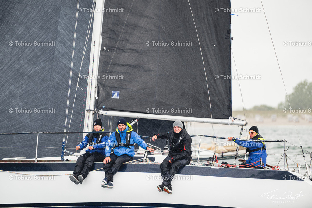 Fehmarn Rund 2025_DSC6794 | Fotoprodukte, Kalender und Wanddeko direkt vom Fotografen auf Fehmarn. Ob Wandbild auf Alu-Dibond, hinter Acrylglas oder auf Leinwand – hier können Sie Ihr Lieblingsbild kaufen. - Realisiert mit Pictrs.com