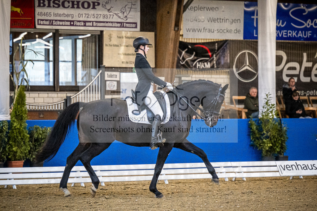 DOS_3745 | Entdecke hochwertige Reitturnierfotos von Foto Oger. Professionell, emotional und authentisch – jetzt Lieblingsmomente im Shop bestellen.Deutschlandweite Turnierfotografie. - Realisiert mit Pictrs.com