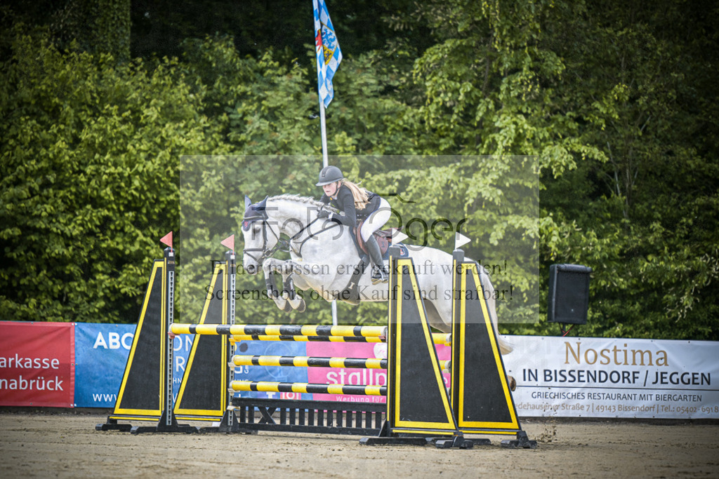 DOS_4450 | Entdecke hochwertige Reitturnierfotos von Foto Oger. Professionell, emotional und authentisch – jetzt Lieblingsmomente im Shop bestellen.Deutschlandweite Turnierfotografie. - Realisiert mit Pictrs.com