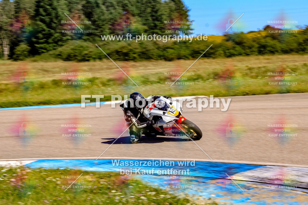 016-2657 | Hier findet Ihr Bilder von Touristenfahrten auf der Nürburgring Nordschleife oder von anderen Veranstaltungen die ich besucht habe. Viel Spass beim Durch Schauen 